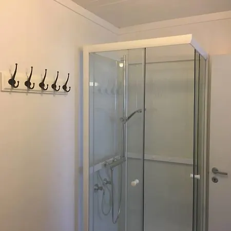 Budget 105 아파트